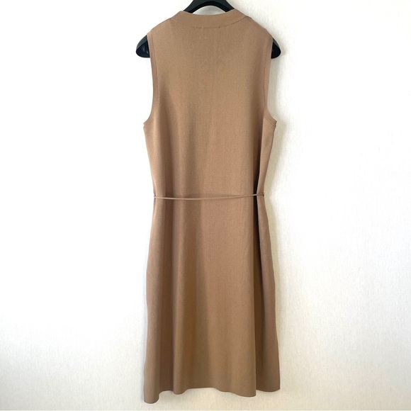 Aritzia Babaton Issac dress in Modern Taupe - Picture 6 of 9